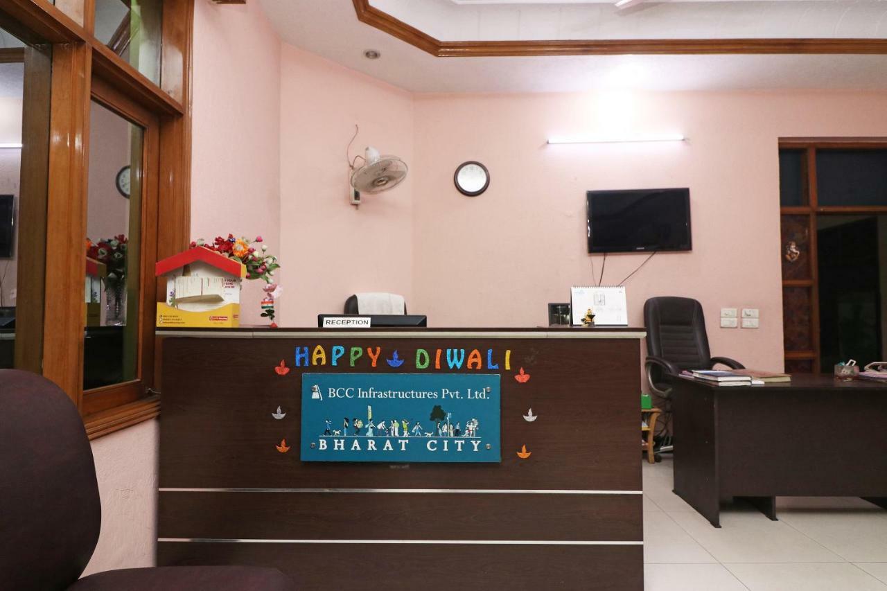 Oyo 24672 Bharat Guest House Delhi  Kültér fotó