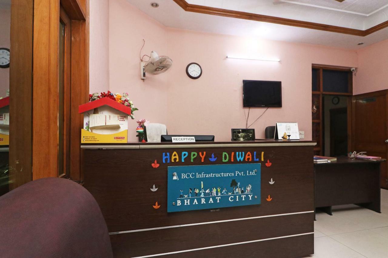 Oyo 24672 Bharat Guest House Delhi  Kültér fotó